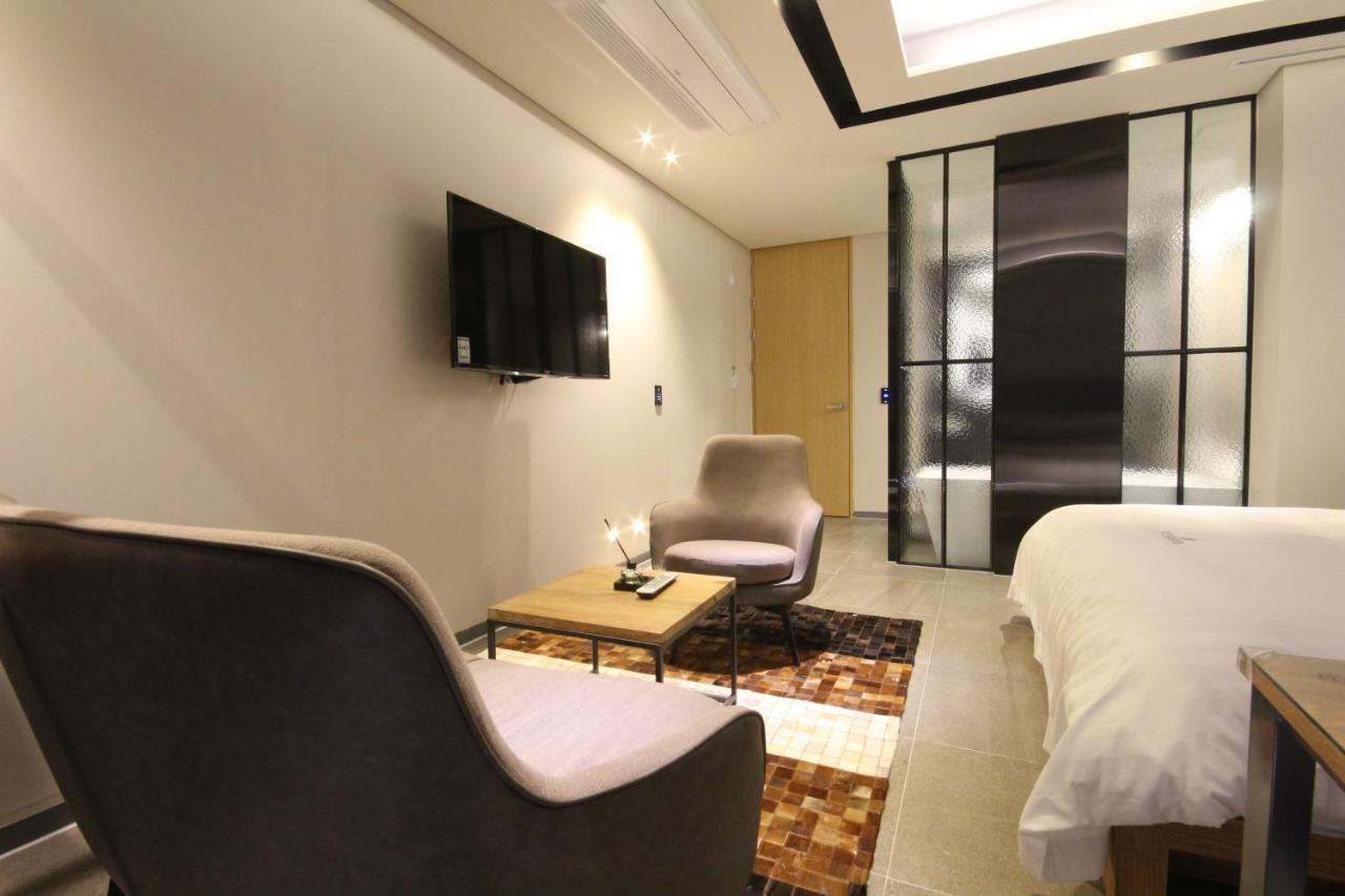 Hotel Eco Stay Jeonju Εξωτερικό φωτογραφία