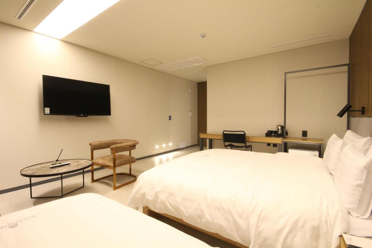 Hotel Eco Stay Jeonju Εξωτερικό φωτογραφία