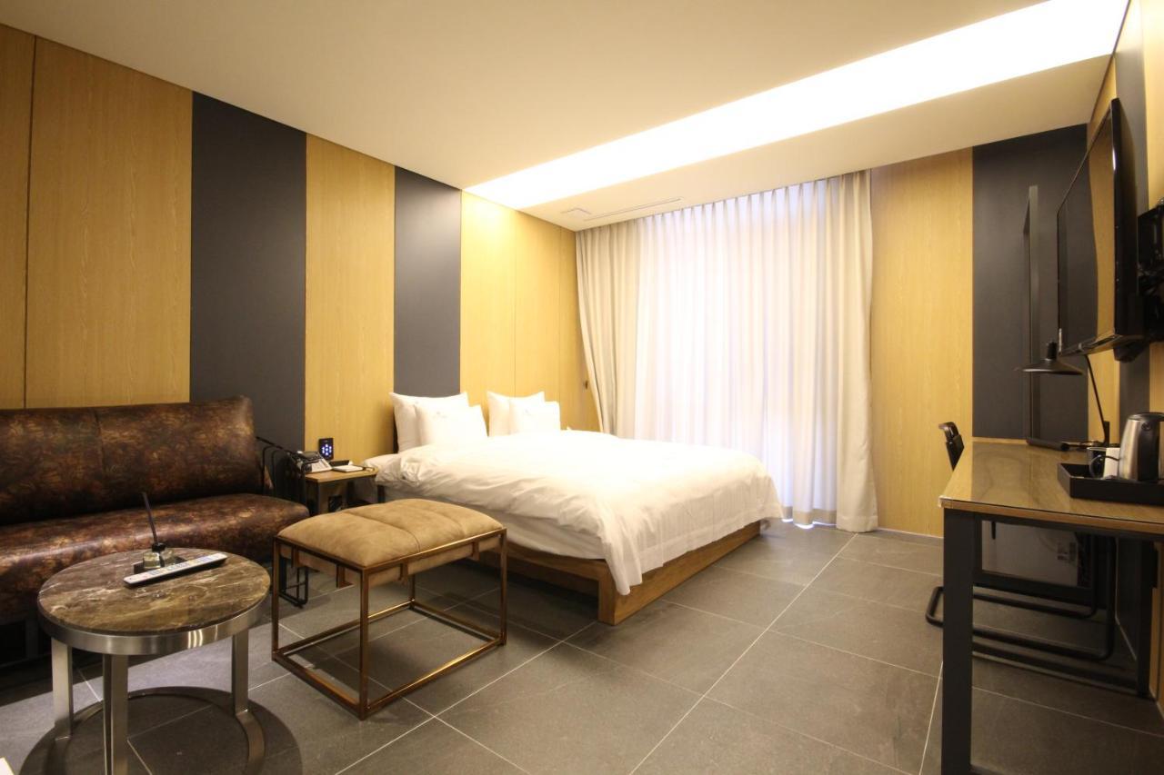 Hotel Eco Stay Jeonju Εξωτερικό φωτογραφία